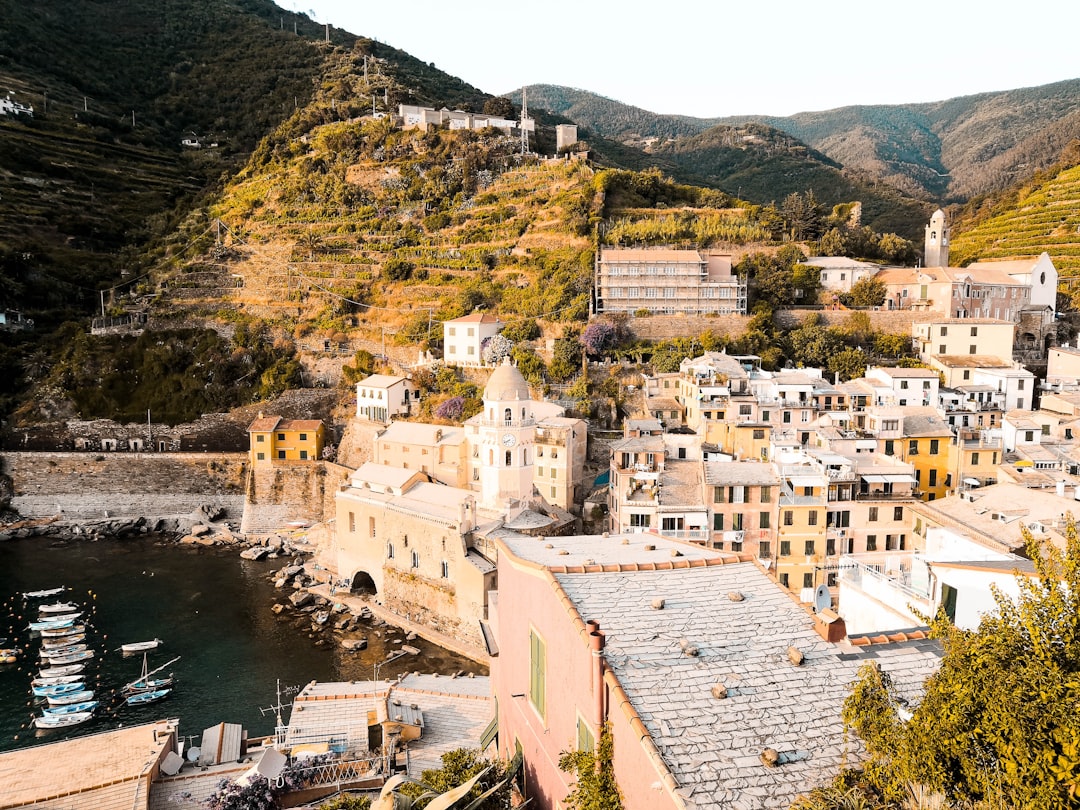 Luxury vs. Affordable Outdoor Travel: Finding the Perfect Balance for Your Next Adventure Luxury vs. Affordable Outdoor Travel: Finding the Perfect Balance for Your Next Adventure